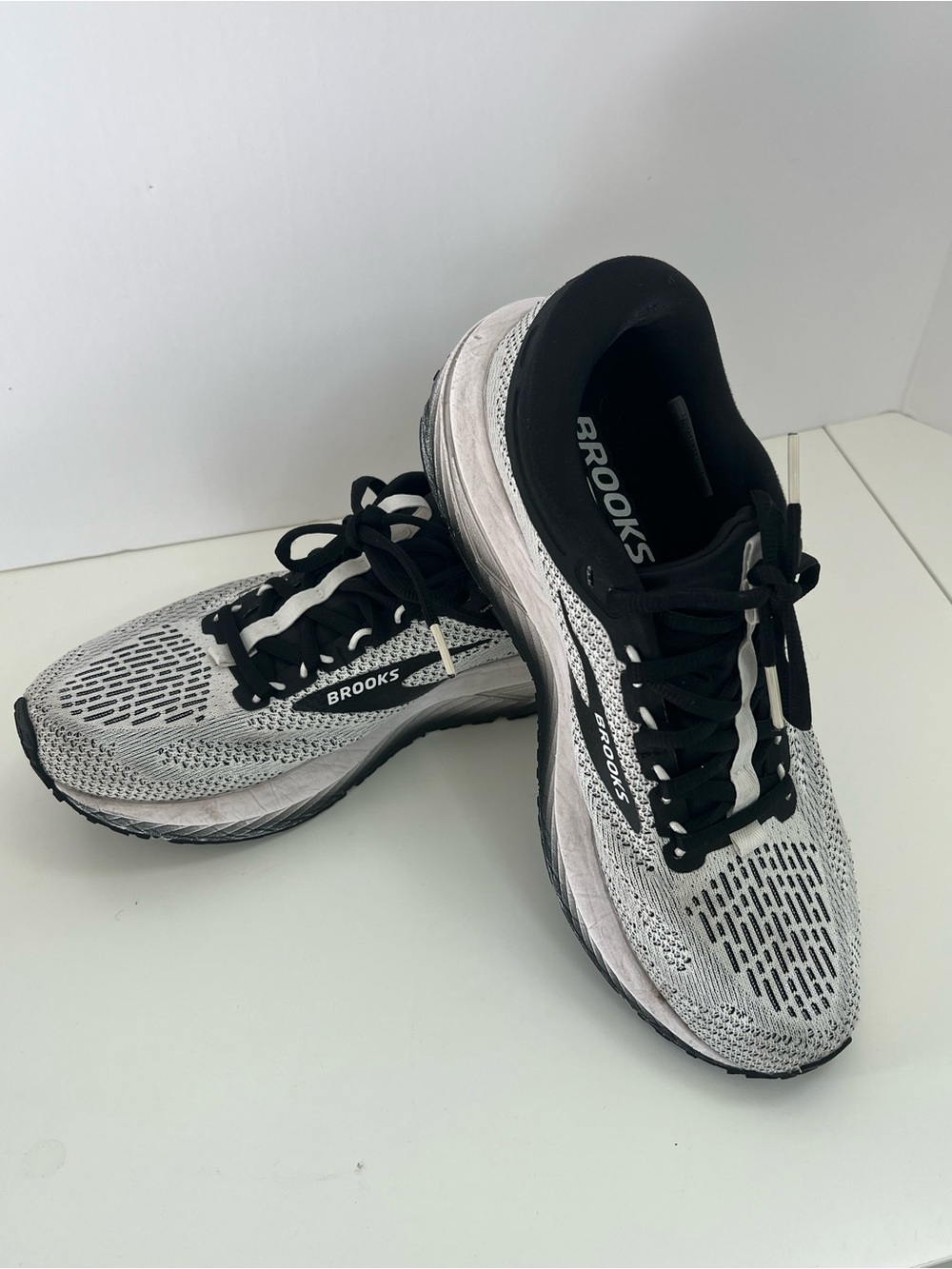 Brooks Women’s Gray and Black Running Sneakers